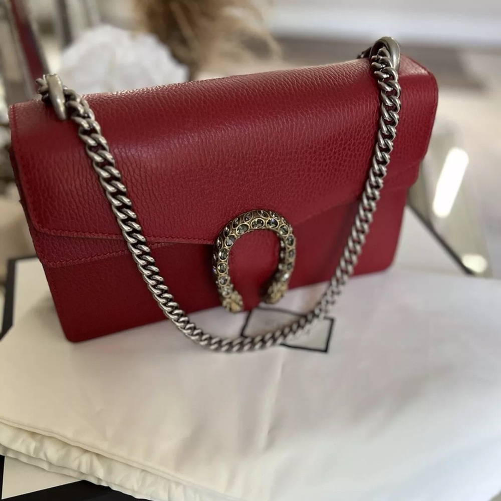 Gucci Medium Dionysus Elegant Red Leather Shoulder Bag